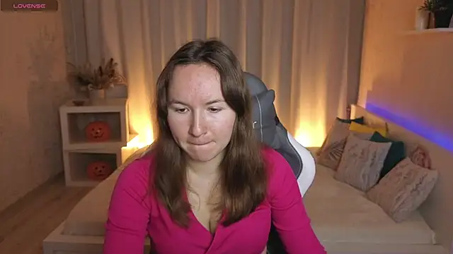 Snapshot of Little_doll_meow chatting on November 10, 2025, 3:27 am Little doll meow online show from November 10, 2025, 3:27 am