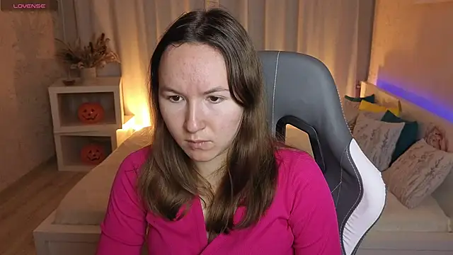 Snapshot of Little_doll_meow chatting on November 11, 2025, 2:55 am Little doll meow online show from November 11, 2025, 2:55 am