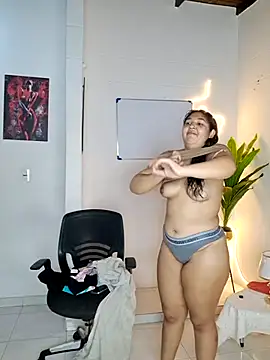 royalgirls x online show from March 14, 2026, 1:01 am