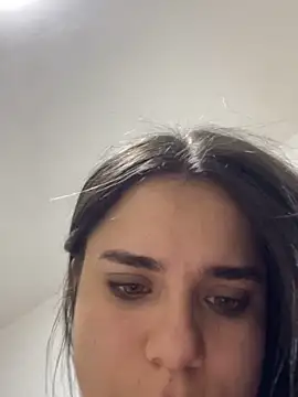 ThaniaJones online show from April 9, 2026, 2:44 am