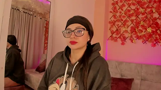 Snapshot of Sweet_Candies chatting on March 14, 2025, 6:42 am Sweet Candies online show from March 14, 2025, 6:42 am