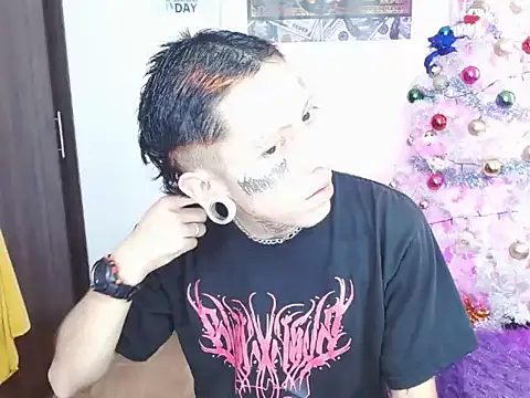 Snapshot of deivid_estrada chatting on December 7, 2024, 6:48 pm deivid estrada online show from December 7, 2024, 6:48 pm
