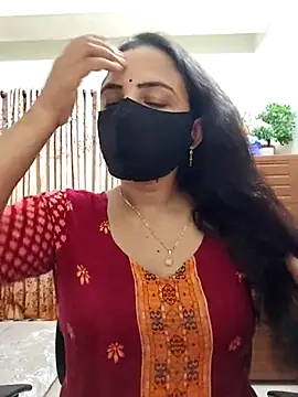 Payel-Sen online show from November 13, 2025, 7:24 pm