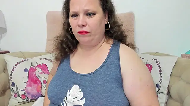 KarolineJoyy online show from October 10, 2025, 7:24 pm