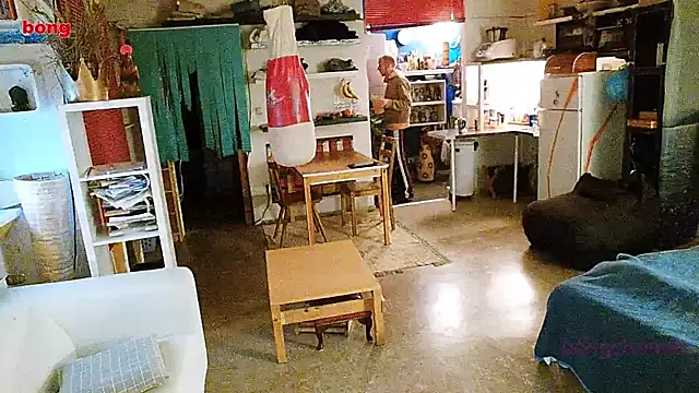 BongChannel online show from January 4, 2025, 2:14 pm