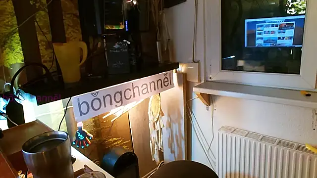BongChannel online show from February 3, 2025, 3:09 am