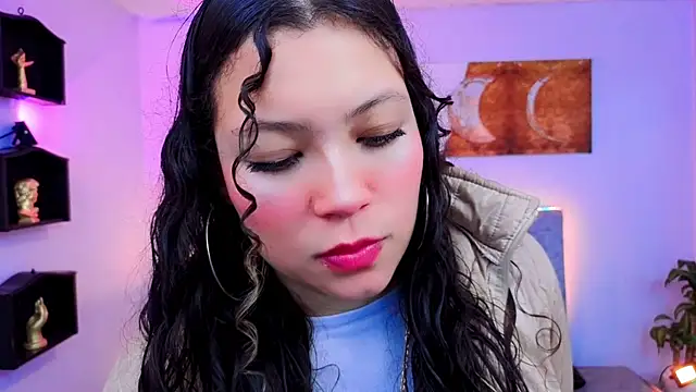 Lana stone  online show from October 3, 2025, 3:14 am