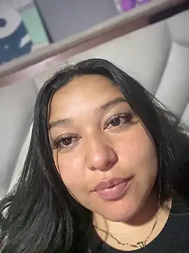 Snapshot of Kym_Owens chatting on October 26, 2025, 10:10 am Kym Owens online show from October 26, 2025, 10:10 am