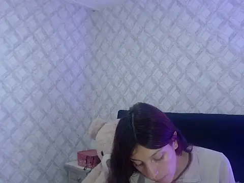 Emma-Wilson online show from October 15, 2025, 5:18 am