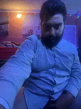 bigdickgio6923 online show from September 10, 2025, 10:54 pm