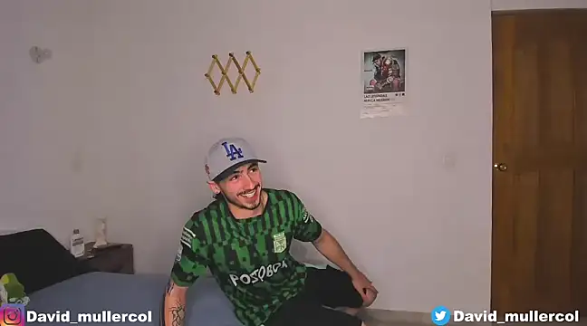 Snapshot of David_Brown18 chatting on December 14, 2024, 1:28 am David Brown18 online show from December 14, 2024, 1:28 am