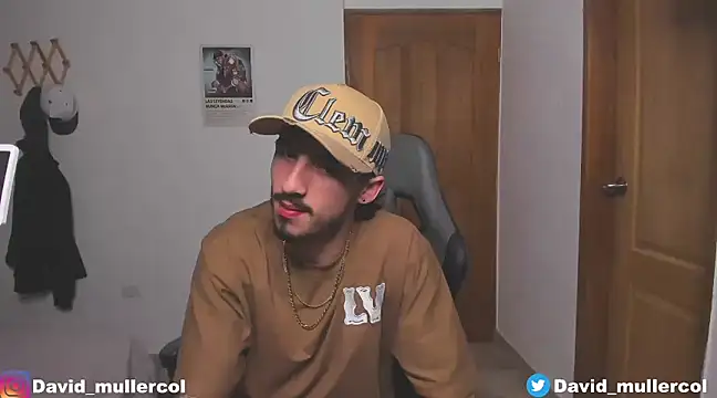 Snapshot of David_Brown18 chatting on December 27, 2024, 9:11 pm David Brown18 online show from December 27, 2024, 9:11 pm