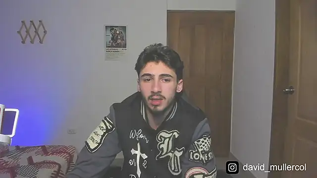 Snapshot of David_Brown18 chatting on January 31, 2025, 1:33 am David Brown18 online show from January 31, 2025, 1:33 am