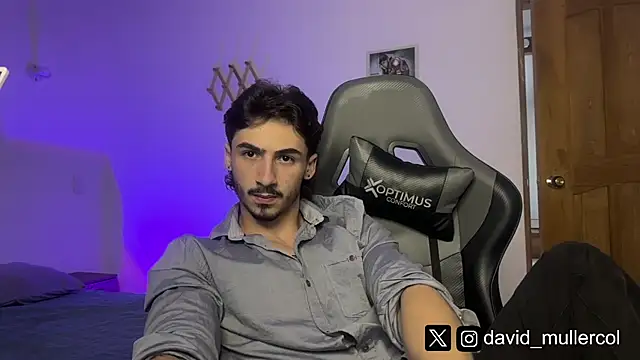 Snapshot of David_Brown18 chatting on February 23, 2025, 10:20 pm David Brown18 online show from February 23, 2025, 10:20 pm