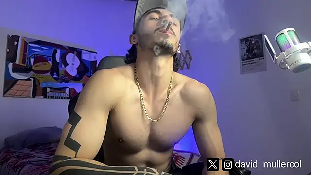 Snapshot of David_Brown18 chatting on March 13, 2025, 2:38 am David Brown18 online show from March 13, 2025, 2:38 am