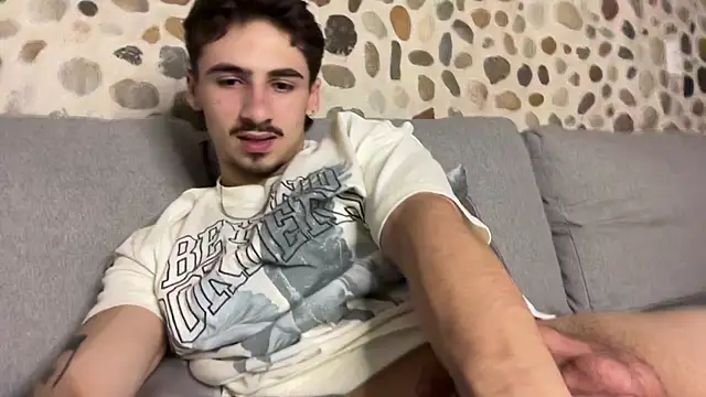 Snapshot of David_Brown18 chatting on November 11, 2025, 2:00 am David Brown18 online show from November 11, 2025, 2:00 am