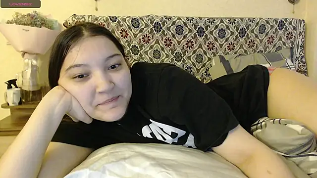 Snapshot of AlisaDevis chatting on February 9, 2025, 10:09 am AlisaDevis online show from February 9, 2025, 10:09 am