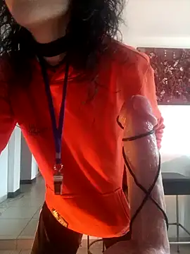 freyamoret online show from December 7, 2024, 8:33 am