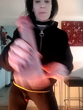 freyamoret online show from December 13, 2024, 7:58 am