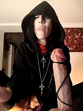 freyamoret online show from December 18, 2024, 5:10 pm