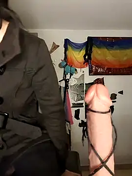 freyamoret online show from October 16, 2025, 4:02 am