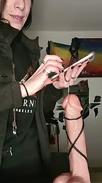 freyamoret online show from February 25, 2026, 4:00 am