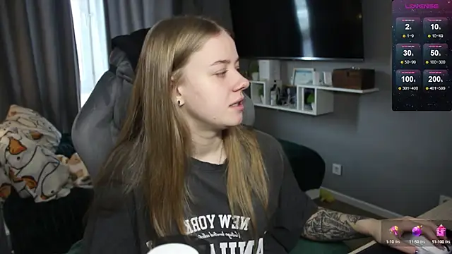Snapshot of candy_maggie chatting on January 17, 2025, 9:39 am candy maggie online show from January 17, 2025, 9:39 am