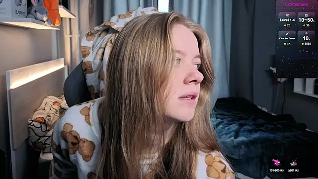 Snapshot of candy_maggie chatting on February 18, 2025, 9:10 am candy maggie online show from February 18, 2025, 9:10 am