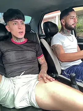  Tomy08calderon online show from September 23, 2025, 6:22 pm