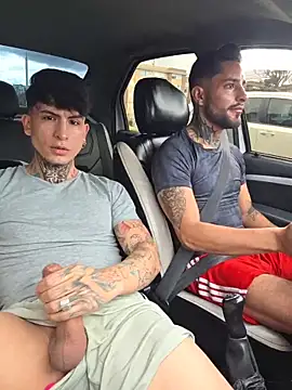  Tomy08calderon online show from November 14, 2025, 6:17 pm