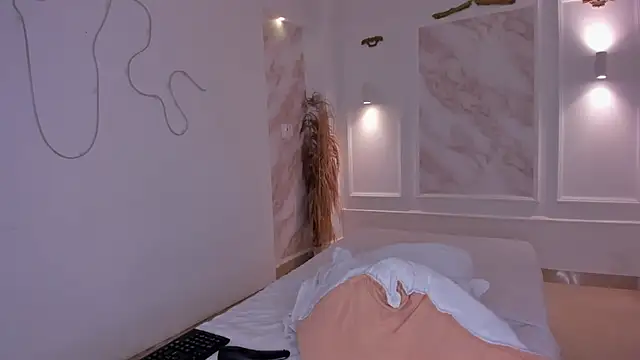 Snapshot of NastassjaCandy chatting on October 24, 2025, 6:48 pm NastassjaCandy online show from October 24, 2025, 6:48 pm