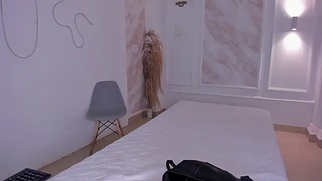 Snapshot of NastassjaCandy chatting on October 27, 2025, 6:45 pm NastassjaCandy online show from October 27, 2025, 6:45 pm