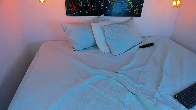 cloe bridgee online show from December 4, 2024, 3:04 am