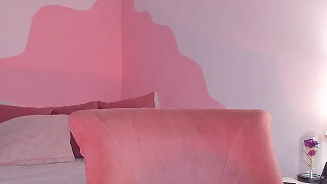 DaraBeckett online show from December 3, 2025, 12:40 am