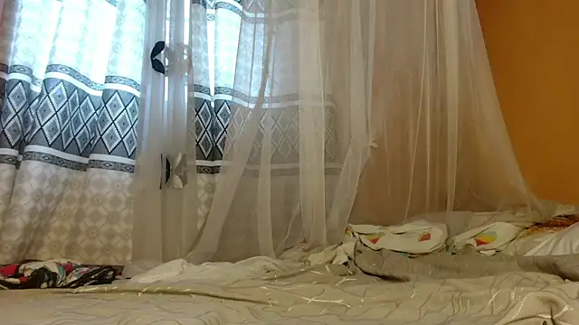 titi fiesta online show from October 12, 2025, 5:17 am