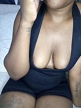 Mayah19 online show from September 30, 2025, 7:52 pm