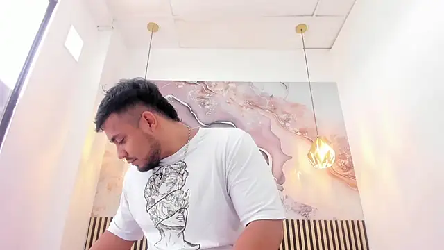 BrianMalonee online show from November 25, 2025, 12:27 pm