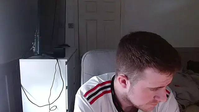 maxy49 online show from April 20, 2026, 1:58 pm