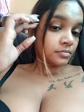 Indianqueen03 online show from December 17, 2025, 12:22 pm