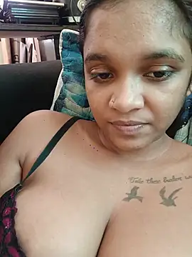 Snapshot of Indianqueen03 chatting on June 28, 2026, 11:27 am Indianqueen03 online show from June 28, 2026, 11:27 am