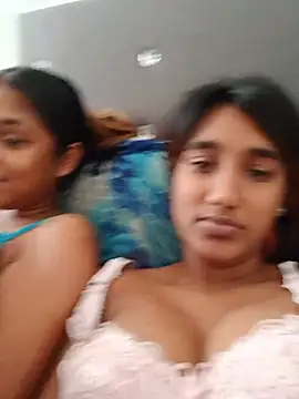 Snapshot of Indianqueen03 chatting on July 23, 2026, 10:46 am Indianqueen03 online show from July 23, 2026, 10:46 am