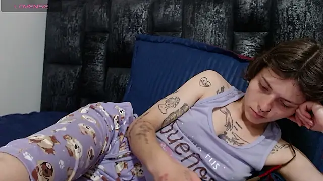 pretty cristal69 online show from January 10, 2026, 4:09 pm