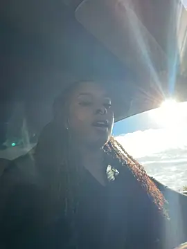 Your Paris online show from November 7, 2025, 4:29 pm