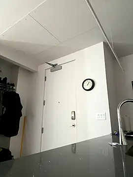 Your Paris online show from January 10, 2026, 7:04 pm