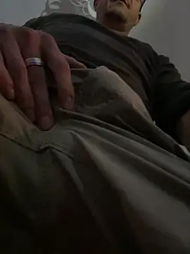 deskriptive online show from June 23, 2026, 10:19 pm