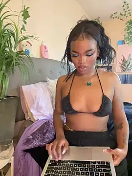 magicalc00ch online show from January 18, 2025, 10:49 pm