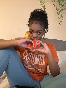 magicalc00ch online show from February 12, 2025, 11:41 pm