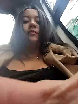 Cristal  04 online show from November 27, 2025, 4:53 pm