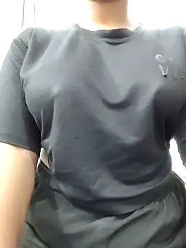 MohiniHott online show from November 2, 2025, 4:15 am