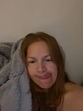 Snapshot of Leyna_liu chatting on November 4, 2025, 5:28 am Leyna liu online show from November 4, 2025, 5:28 am